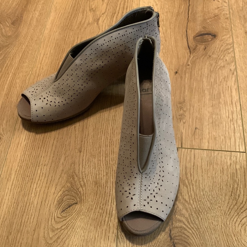 Earth Calgary Quebec bootie with perforated leather upper in taupe